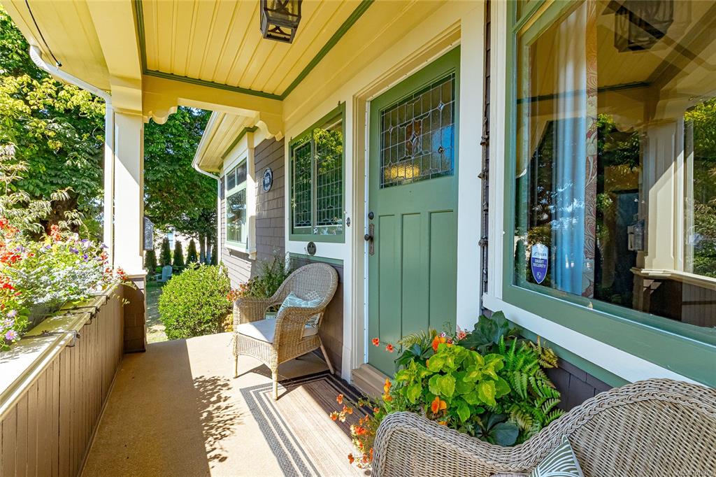 Fourth View of 606 Niagara St, Victoria, BC, V8V 1H9