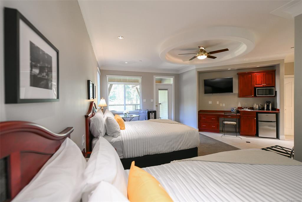 366 Clubhouse Dr, 1018803, BC,