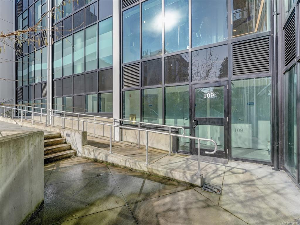 MLS® listing #30182881 for sale located at 1105 Pandora Ave