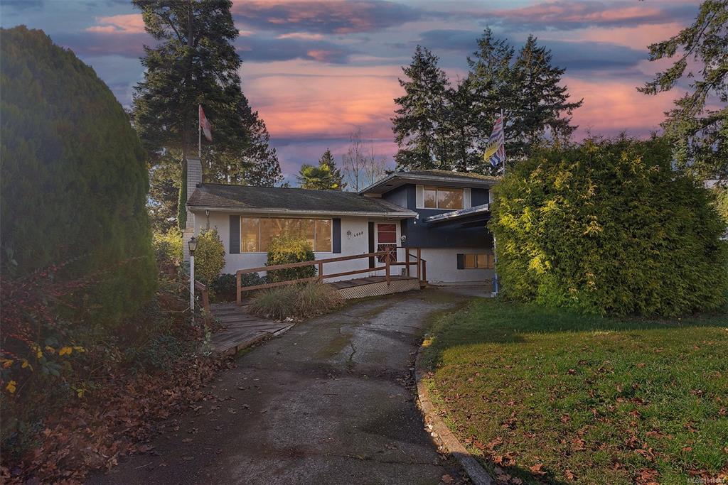 4088 Cedar Hill Cross Rd, 1018844, BC,