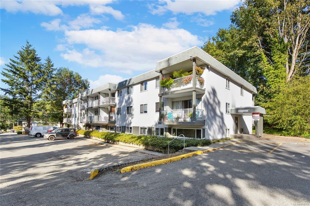 999 Bowen Rd, 1018864, BC,