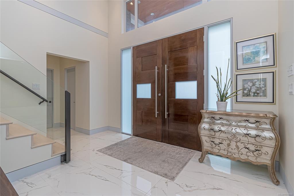 Fourth View of 2328 Dunlevy St, Oak Bay, BC, V8R 5Y9