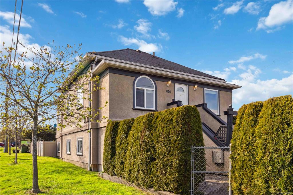 Third View of 806 Old Esquimalt Rd, Esquimalt, BC, V9A 4X1