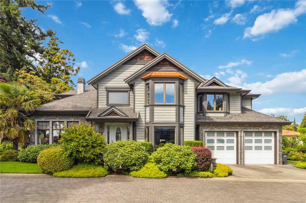 Third View of 1702 De Sousa Pl, Leauni Estates, Saanich, BC, V8N 3L2