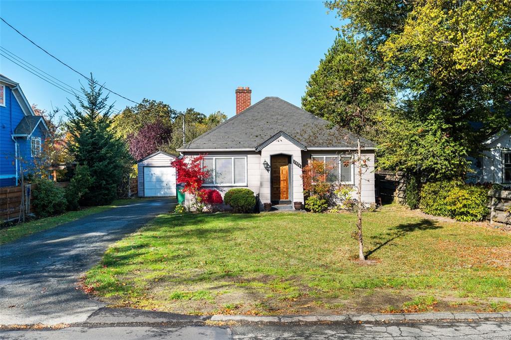 Fourth View of 2926 Colquitz Ave, Saanich, BC, V9A 2M3