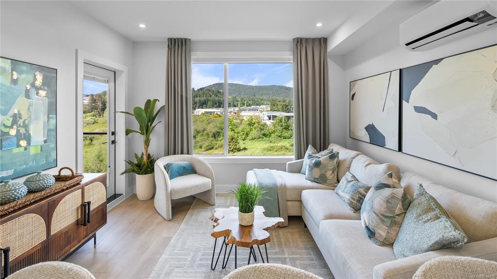 1371 Goldstream Ave, 1018975, BC,