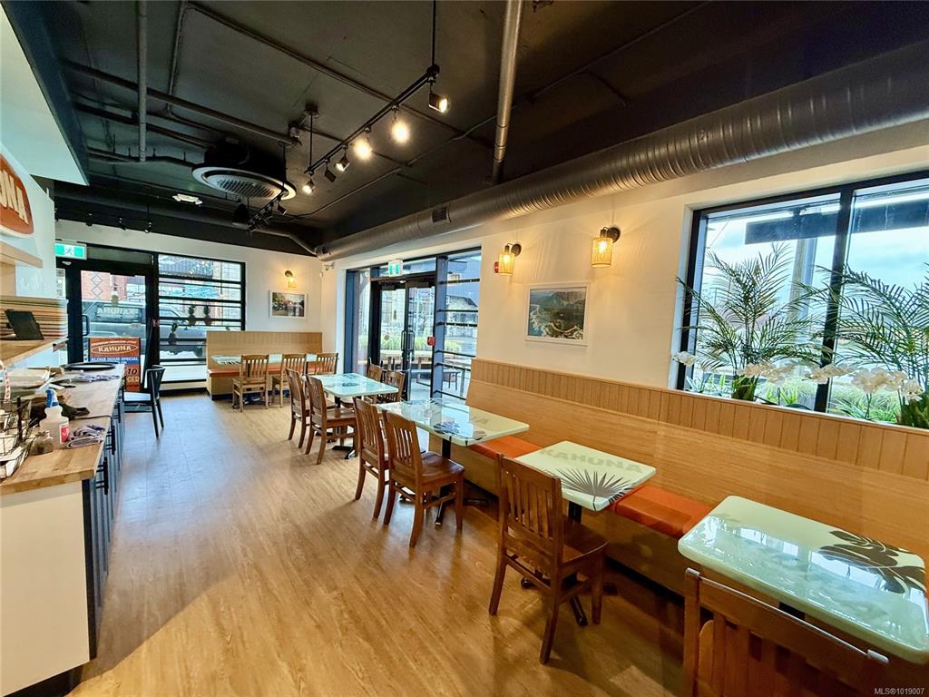 Fifth View of 515 Chatham St, Victoria, BC, V8T 1E1