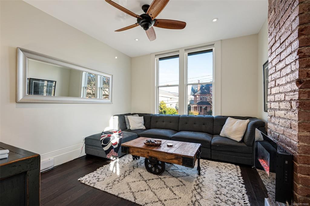 Third View of 1141 Fort St, Victoria, BC, V8V 3K9