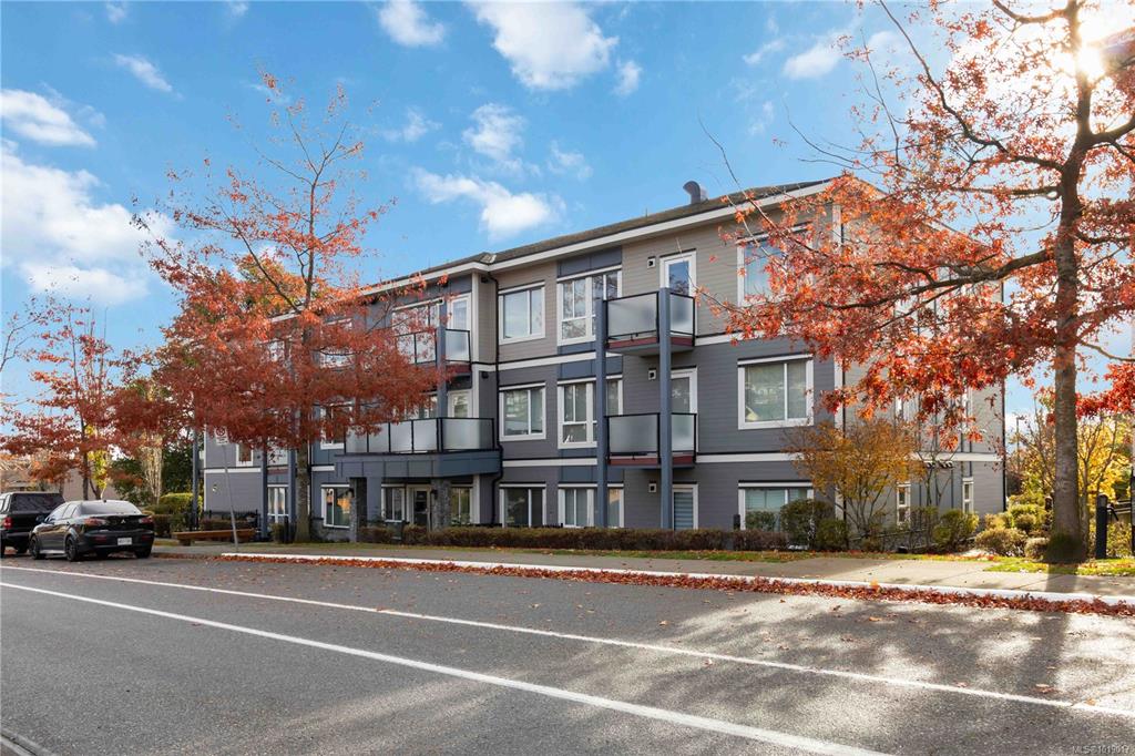 4050 Douglas St, 1019017, BC,