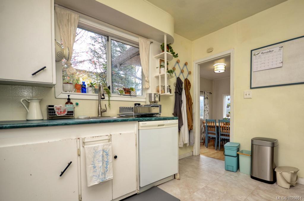 Fifth View of 871 Fleming St, Esquimalt, BC, V9A 5V3