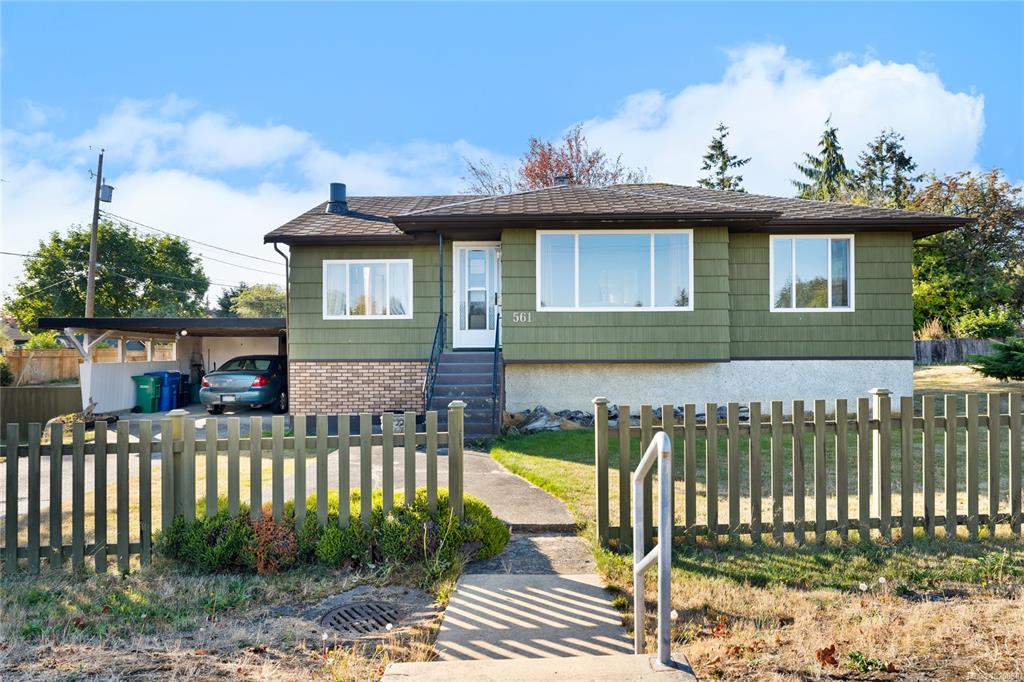 561 Fourth St, 1020080, BC,