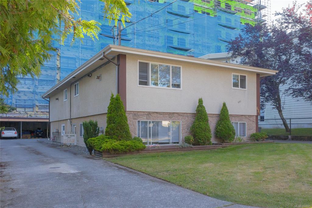 Fourth View of 621 Constance Ave, Esquimalt, BC, V9A 6N8