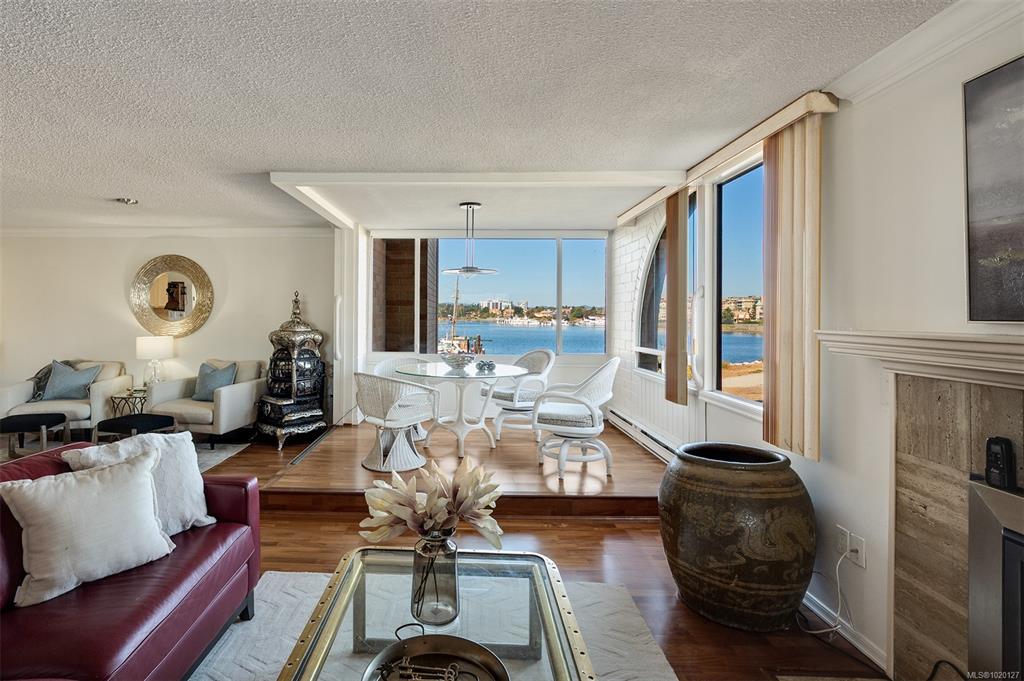 Fourth View of 640 Montreal St, Pier One, Victoria, BC, V8V 1Z8