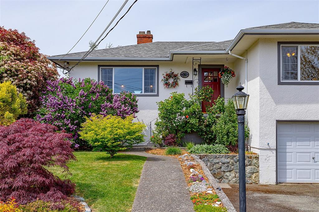 Third View of 1476 Stroud Rd, Victoria, BC, V8T 2K9