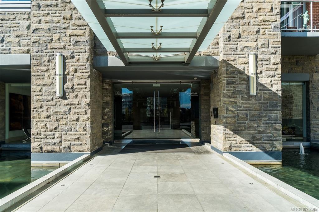 Fifth View of 100 Saghalie Rd, Victoria, BC, V9A 0A1