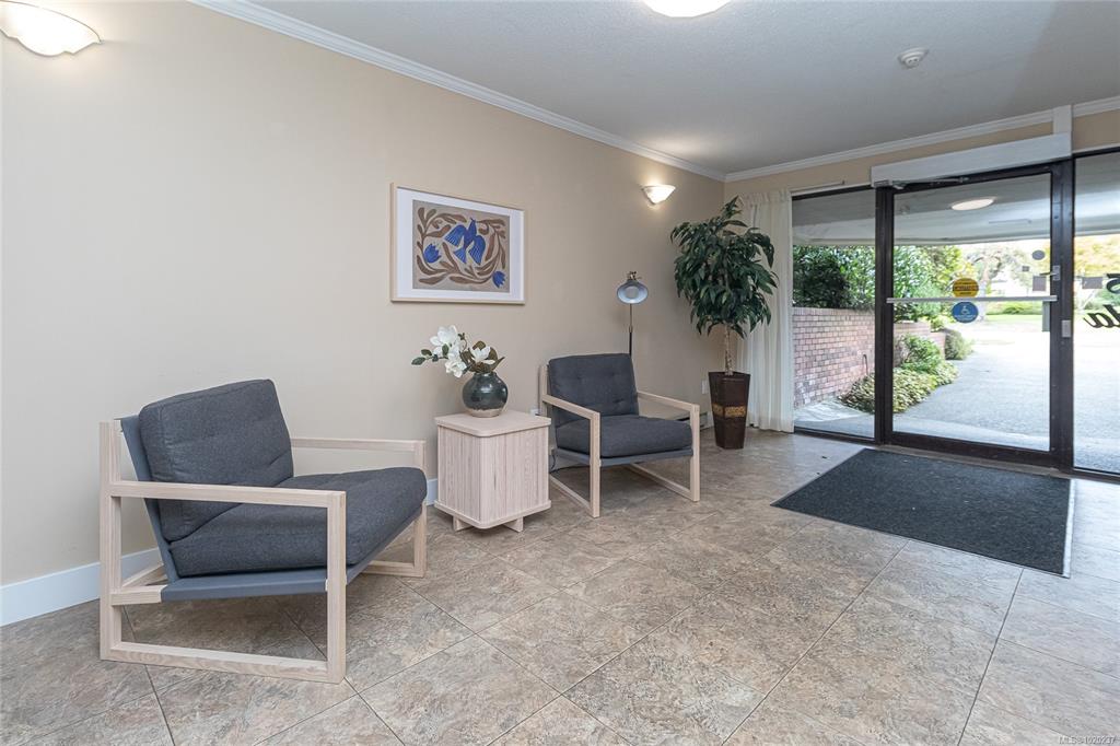 Fifth View of 1145 Hilda St, Victoria, BC, V8V 2Z5