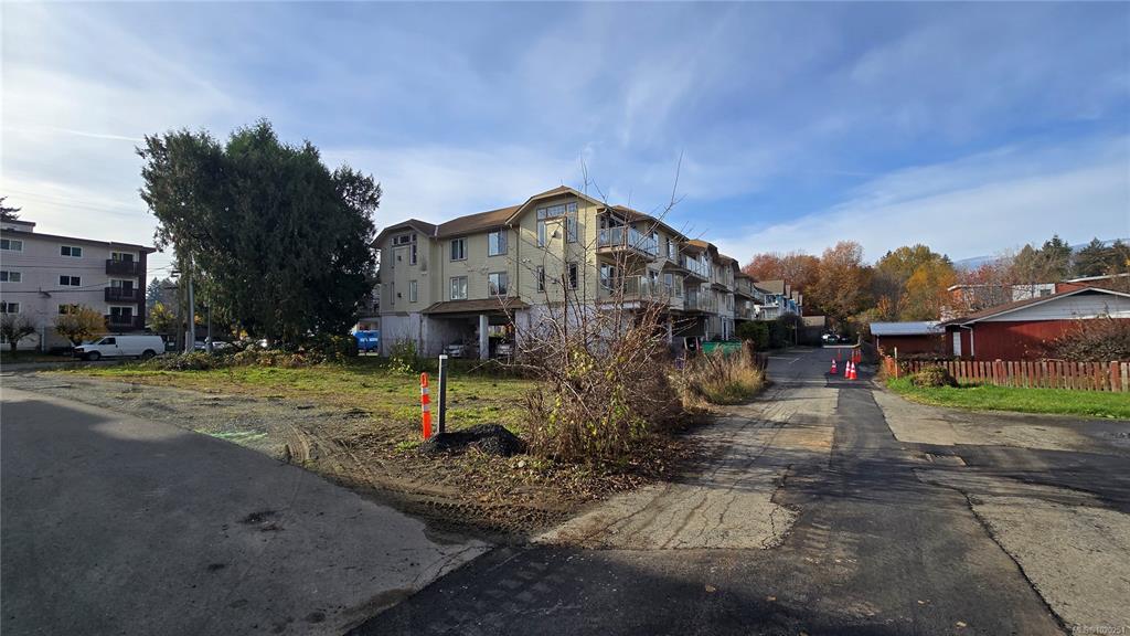 Fourth View of 231 First St, Duncan, BC, V9L 1R3