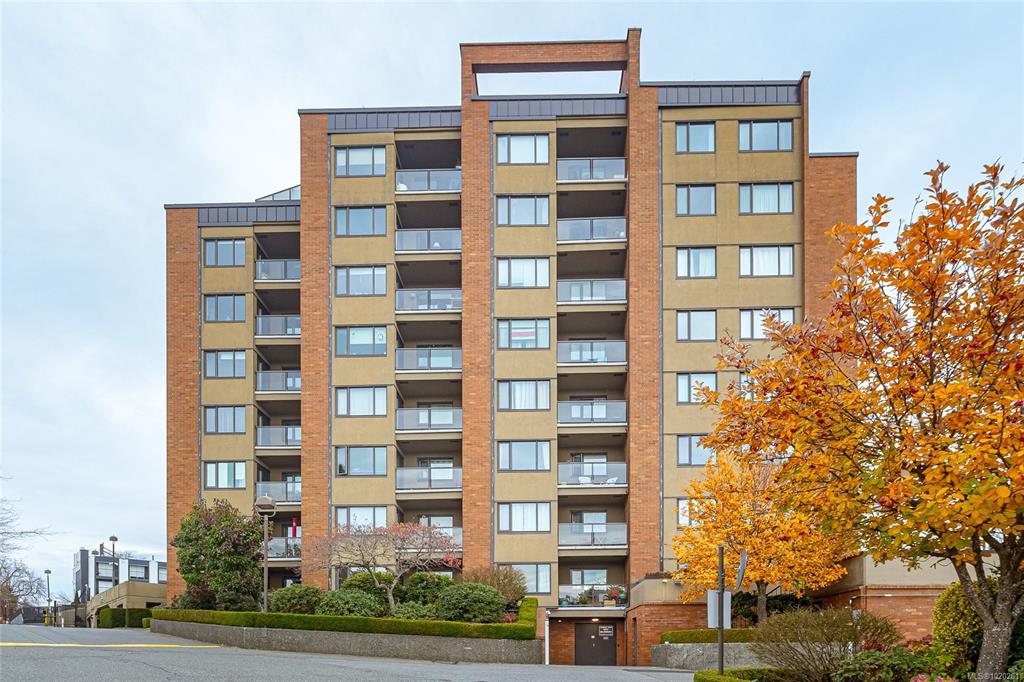 Fourth View of 103 Gorge Rd E, Victoria, BC, V9A 6Z2