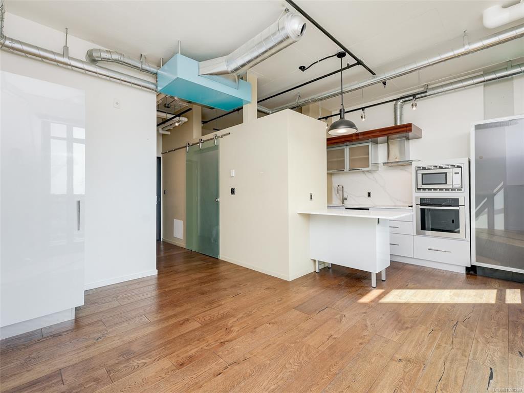 Fifth View of 1029 View St, The Jukebox, Victoria, BC, V8V 0C9