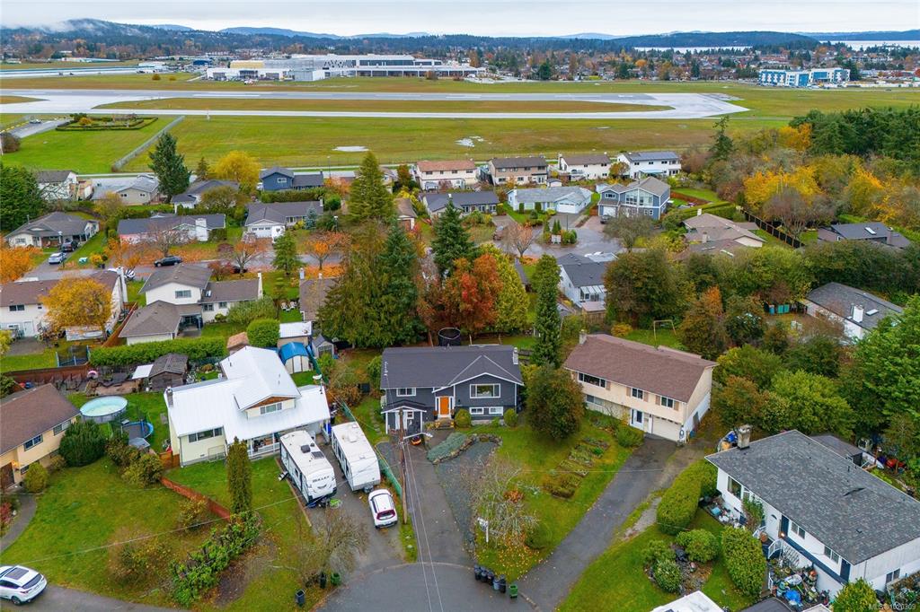 9583 Christine Pl, 1020309, BC,