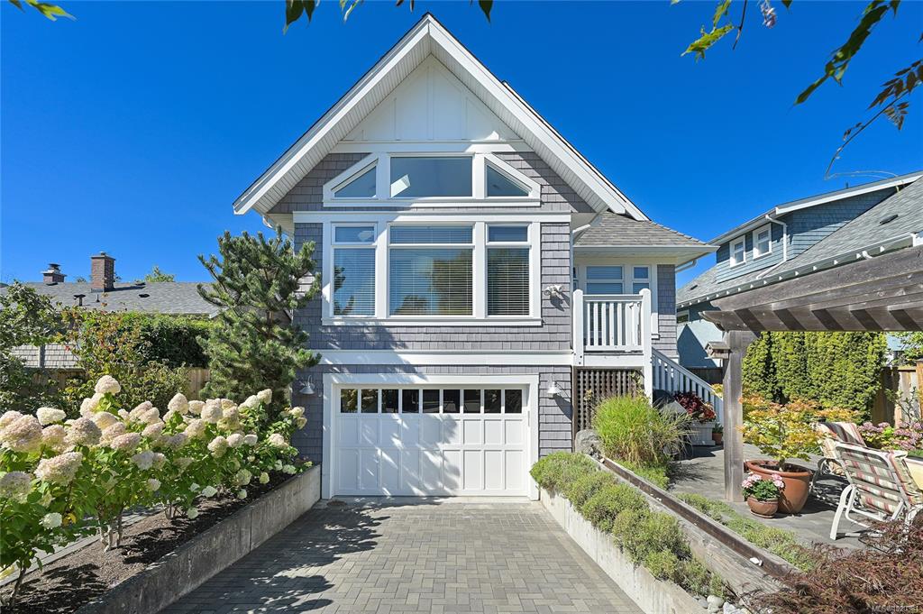 Third View of 2443 Florence St, Oak Bay, BC, V8R 5E7