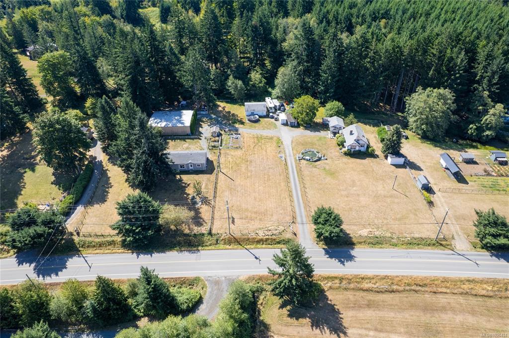 2687 Jingle Pot Rd, 1020434, BC,