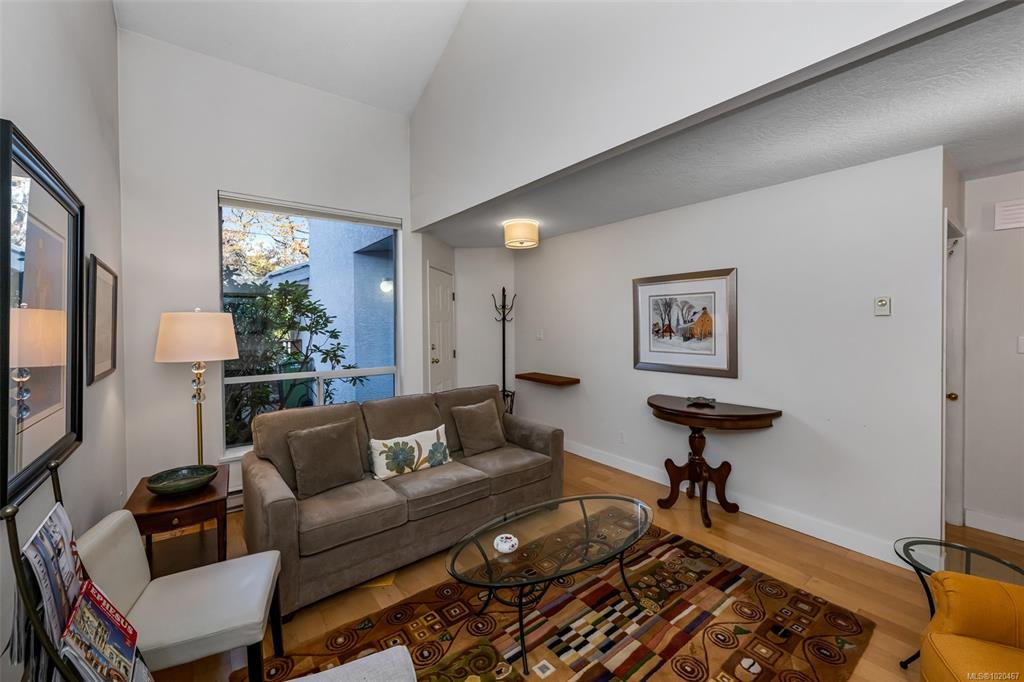 Fifth View of 1769 Bay St, Victoria, BC, V8R 2B9