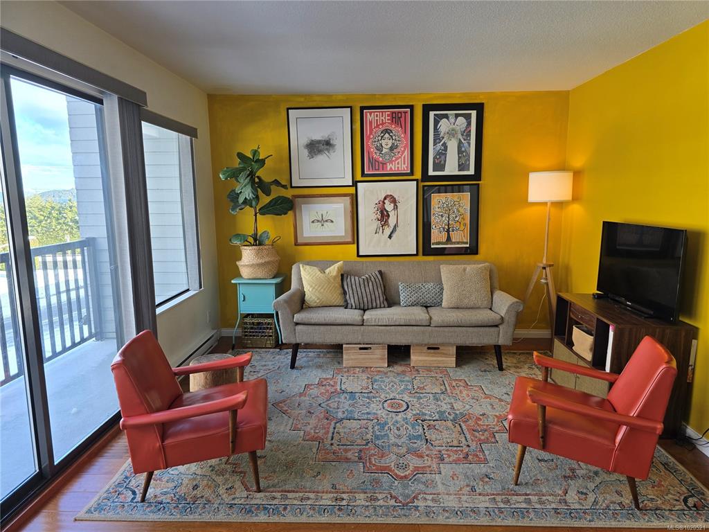 8805 Central St, 1020521, BC,