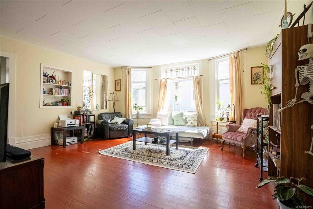 Third View of 2329 Dowler Pl, Victoria, BC, V8T 4H5