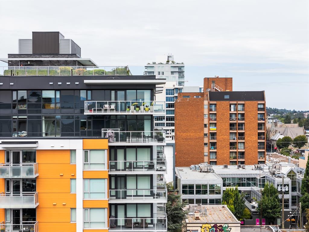 Third View of 838 Broughton St, Victoria, BC, V8W 1E4