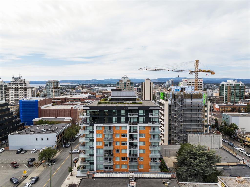 Fourth View of 838 Broughton St, Victoria, BC, V8W 1E4