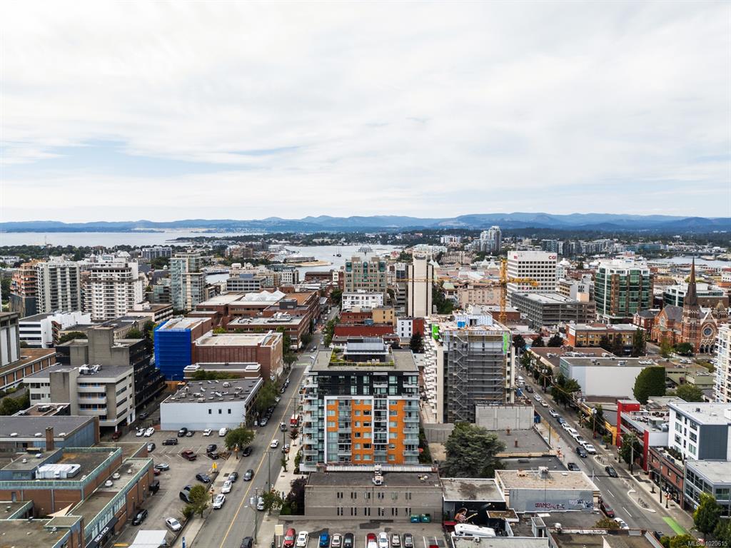 Fifth View of 838 Broughton St, Victoria, BC, V8W 1E4