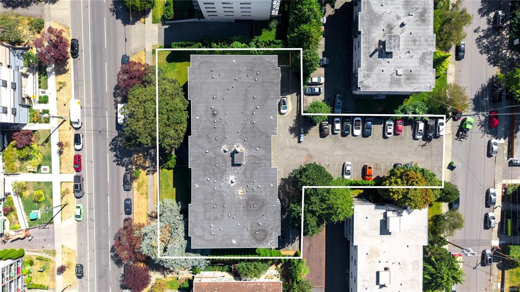 Third View of 1165 Yates St, Victoria, BC, V8V 3M8