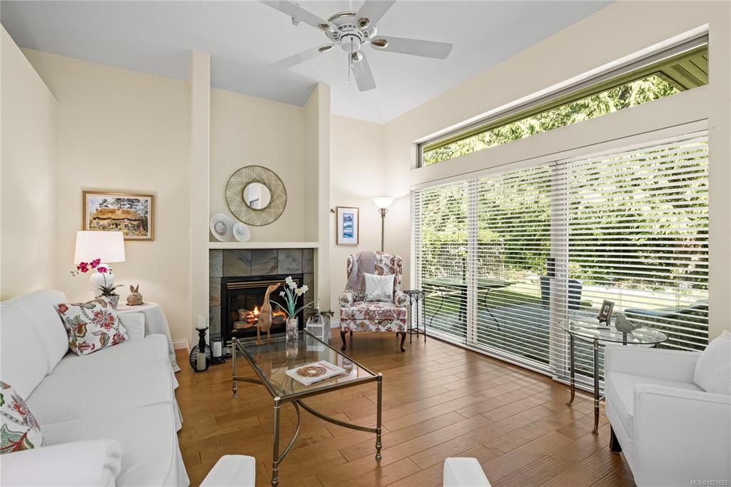 912 Lakes Blvd, 1020653, BC,