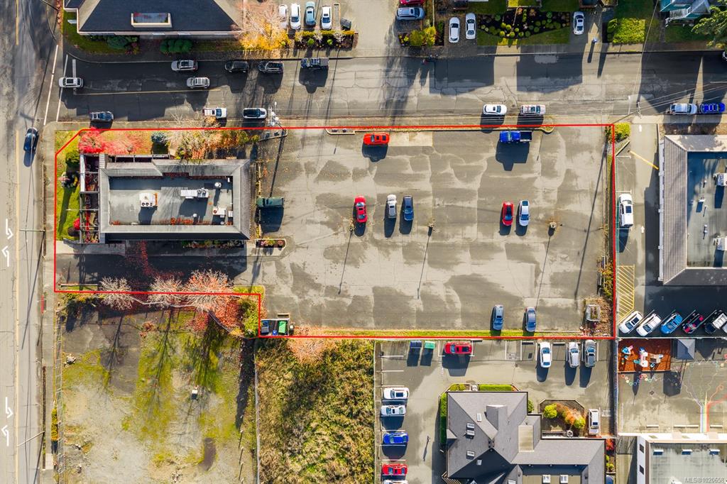 1175 Cliffe Ave, 1020658, BC,