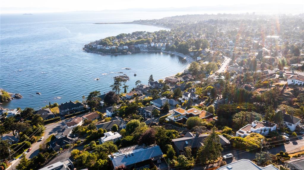 Third View of 176 Barkley Terr, Oak Bay, BC, V8S 2J6