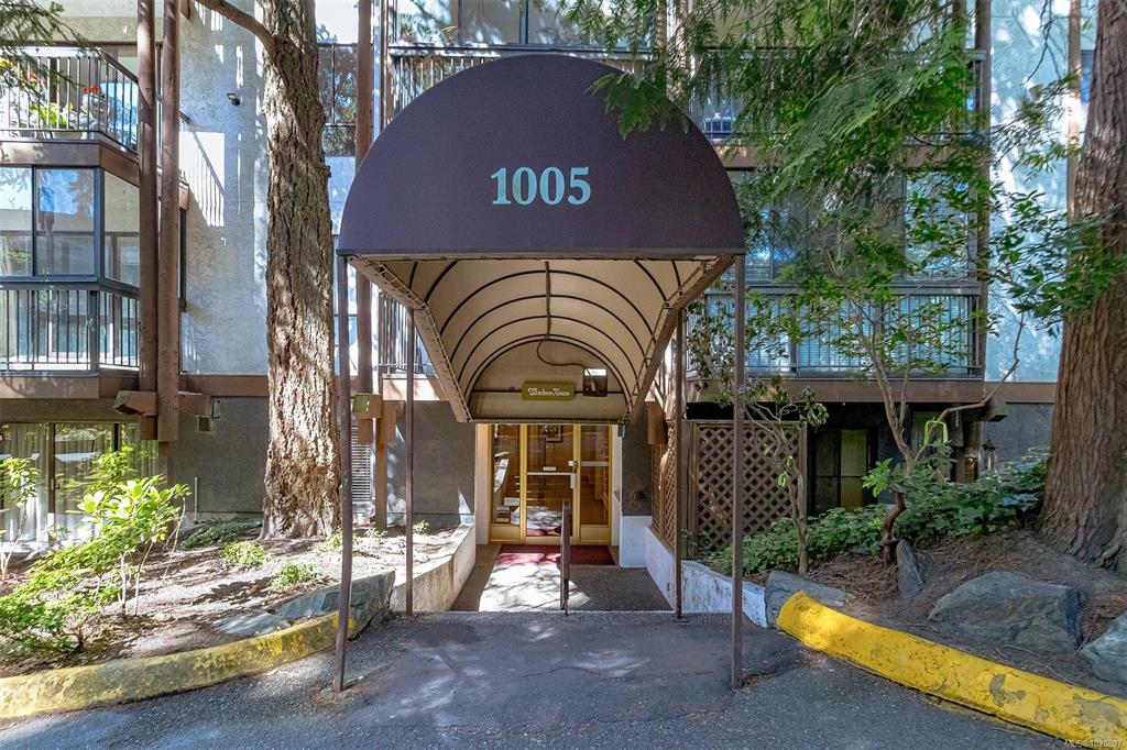 1005 Mckenzie Ave, 1020807, BC,