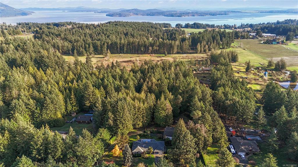 3355 Grey Manor Rd, 1020832, BC,