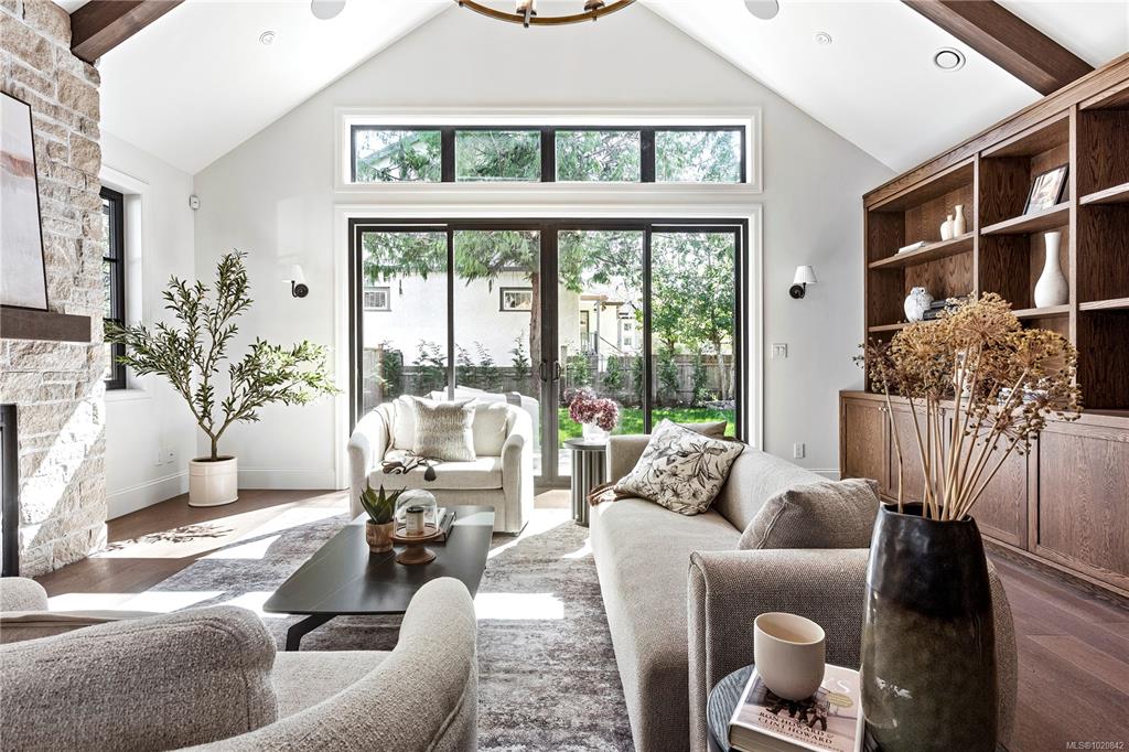 Third View of 2189 Beaverbrooke St, Oak Bay, BC, V8S 2W1