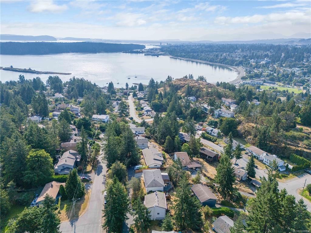 3132 Robin Hood Dr, 1020854, BC,