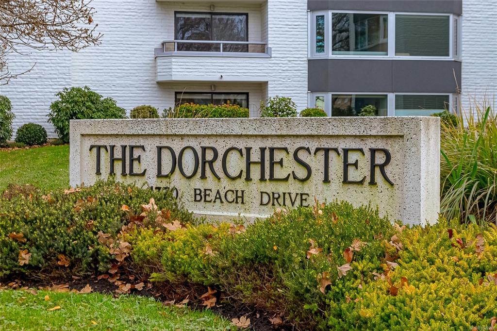 1370 Beach Dr, 1020892, BC,