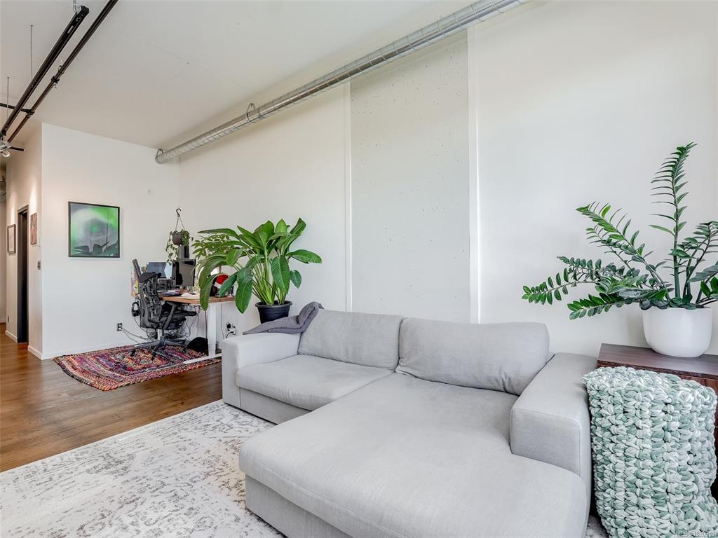 Fourth View of 1029 View St, Victoria, BC, V8V 0C9