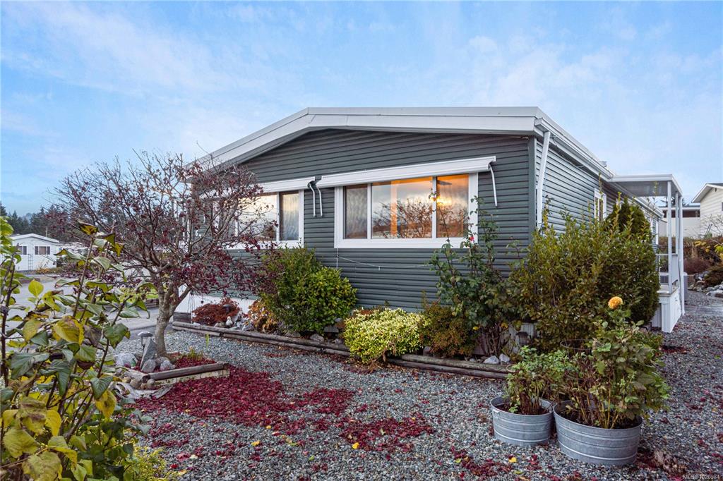 6325 Metral Dr, 1020984, BC,