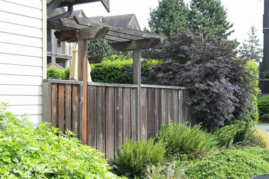 Fourth View of 2115 Meredith Rd, Meredith Courts, Nanaimo, BC, V9S 2N2