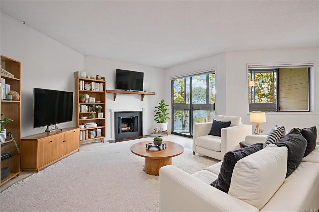 69 Gorge Rd W, 1021055, BC,