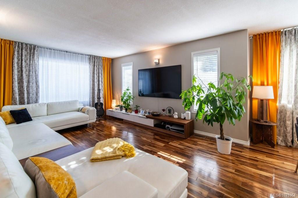 749 Marchmont Rd, 1021064, BC,