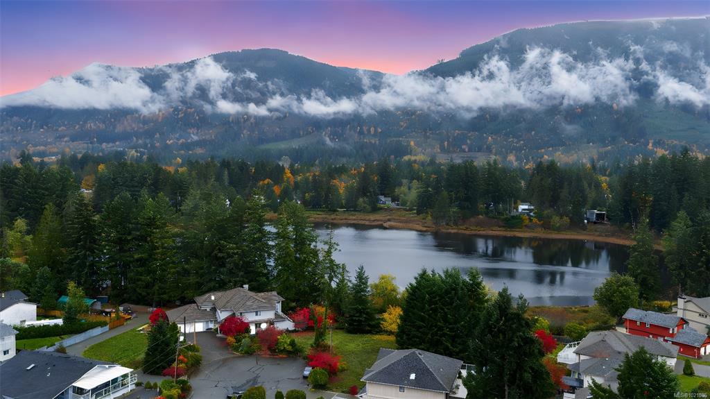 Second View of 423 Scholey Cres, Lake Cowichan, BC, V0R 2G0