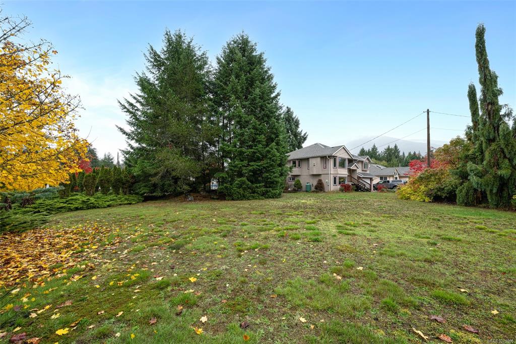 Fourth View of 423 Scholey Cres, Lake Cowichan, BC, V0R 2G0