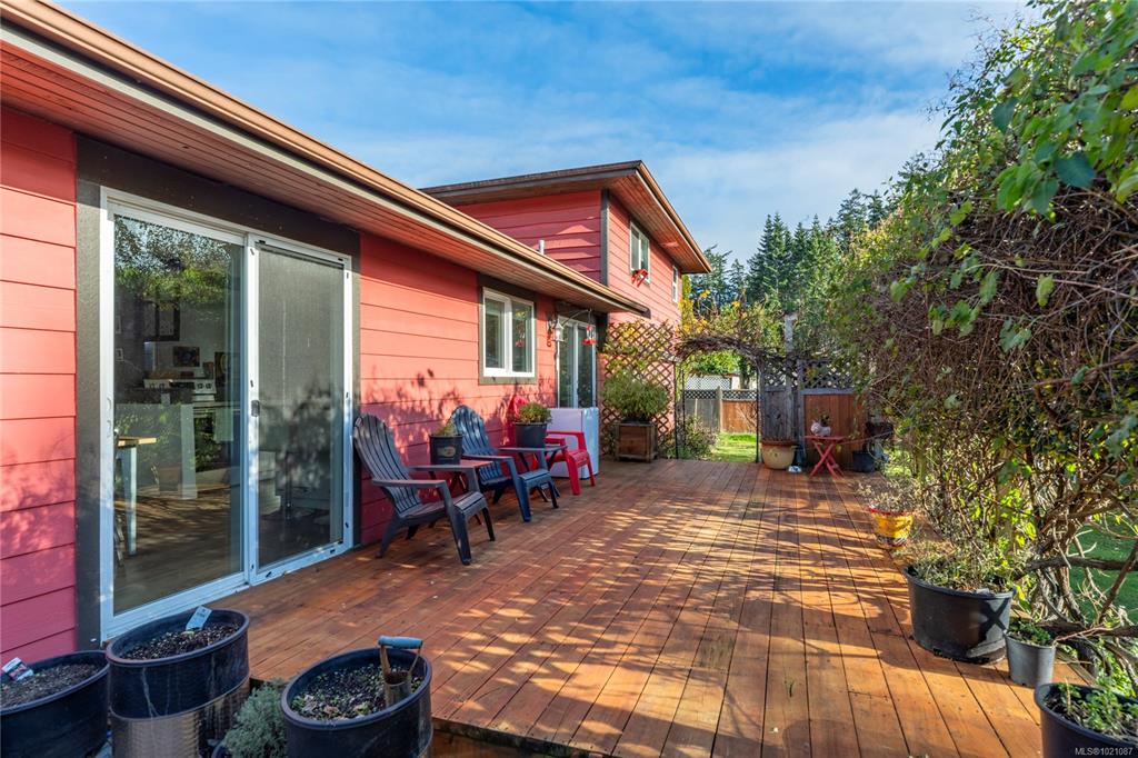 1592 Dalmatian Dr, 1021087, BC,