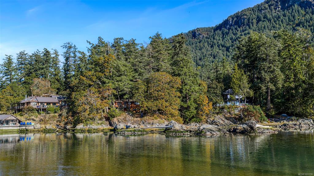 1200 Khenipsen Rd, 1021139, BC,